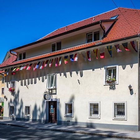 Hotel Sluga Tržič Esterno foto