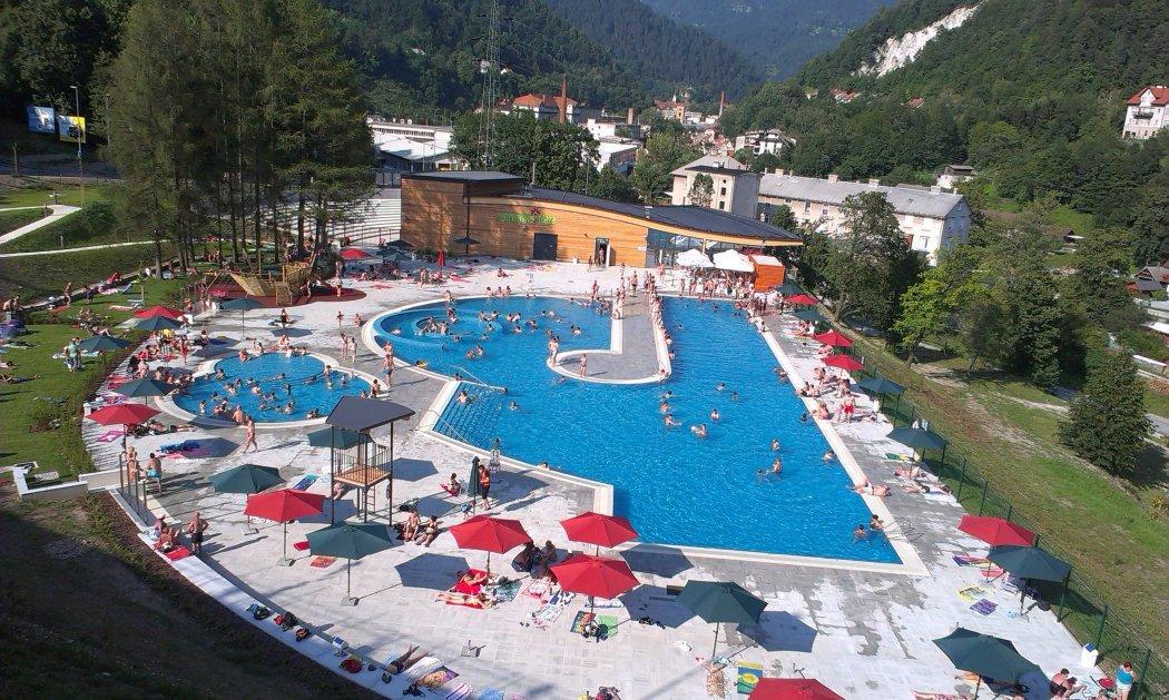 Hotel Sluga Tržič Esterno foto